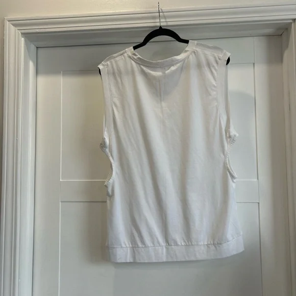 Fabletics White Tee - Picture 3 of 3